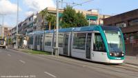 Trambaix de la T2 en la Av. Barcelona de Sant Joan Despí, sept. 2016