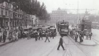 Tranva de la lnea 22 en la Pl. Catalua