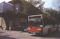 Delante del mercado de Horta en la calle Tajo, 2001