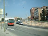 En la C de Esplugues en Cornell durante las obras del TramBaix, abril 2002