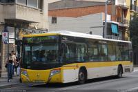 902 en Gavà, aún usándose vehículos con decoración AMB, oct.2024